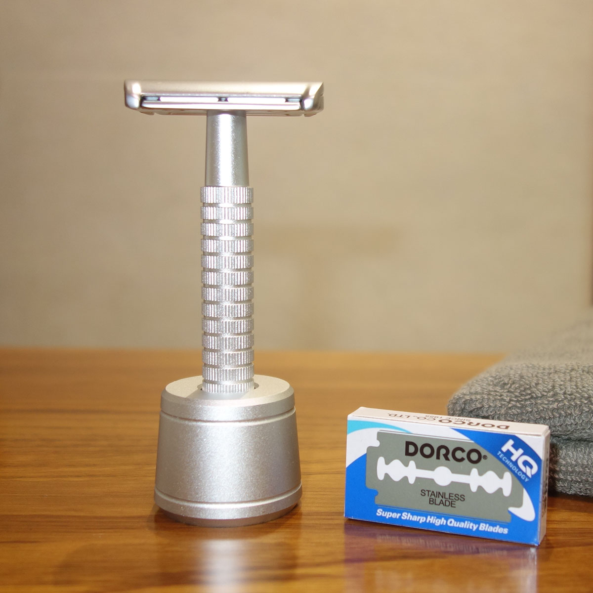 Men'S Grooming Day - Безопасная бритва iRAZOR с двойным лезвием